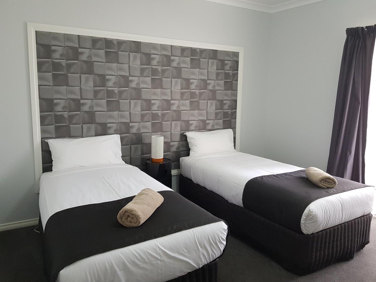 Golden Reef Motor Inn Bendigo Exterior photo